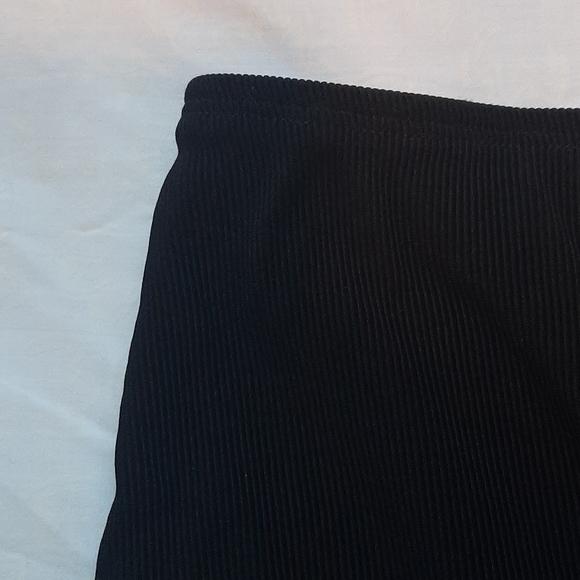 Pencil Riding Skirt (Black) - Picture 2 of 3